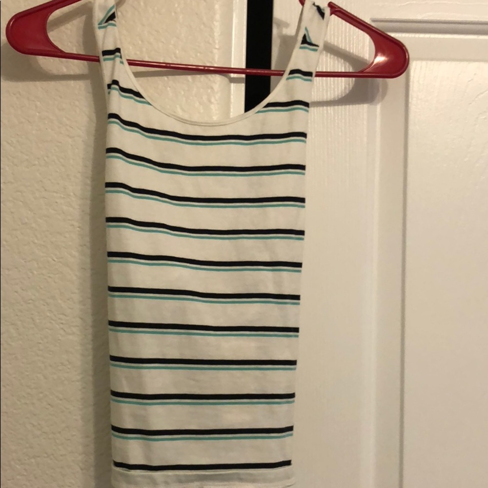 Tank top - Picture 2 of 3